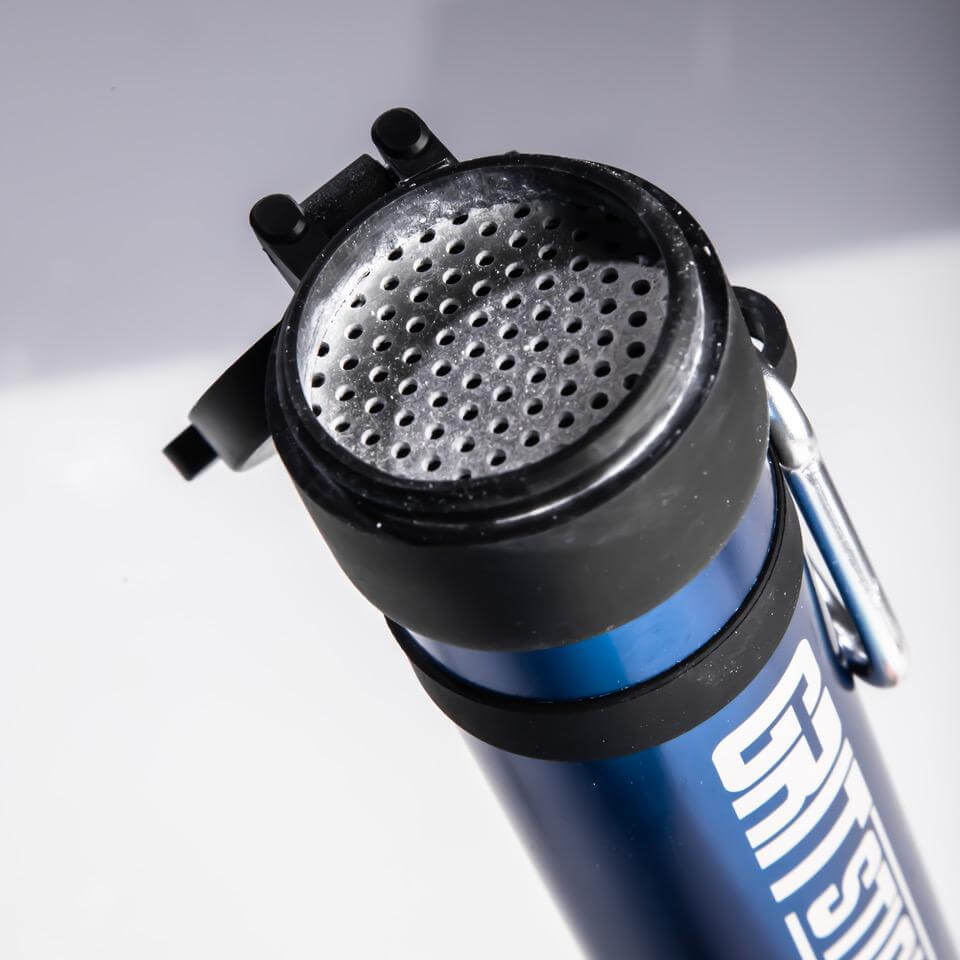 THE GRITSTICK - Portable chalk dispenser