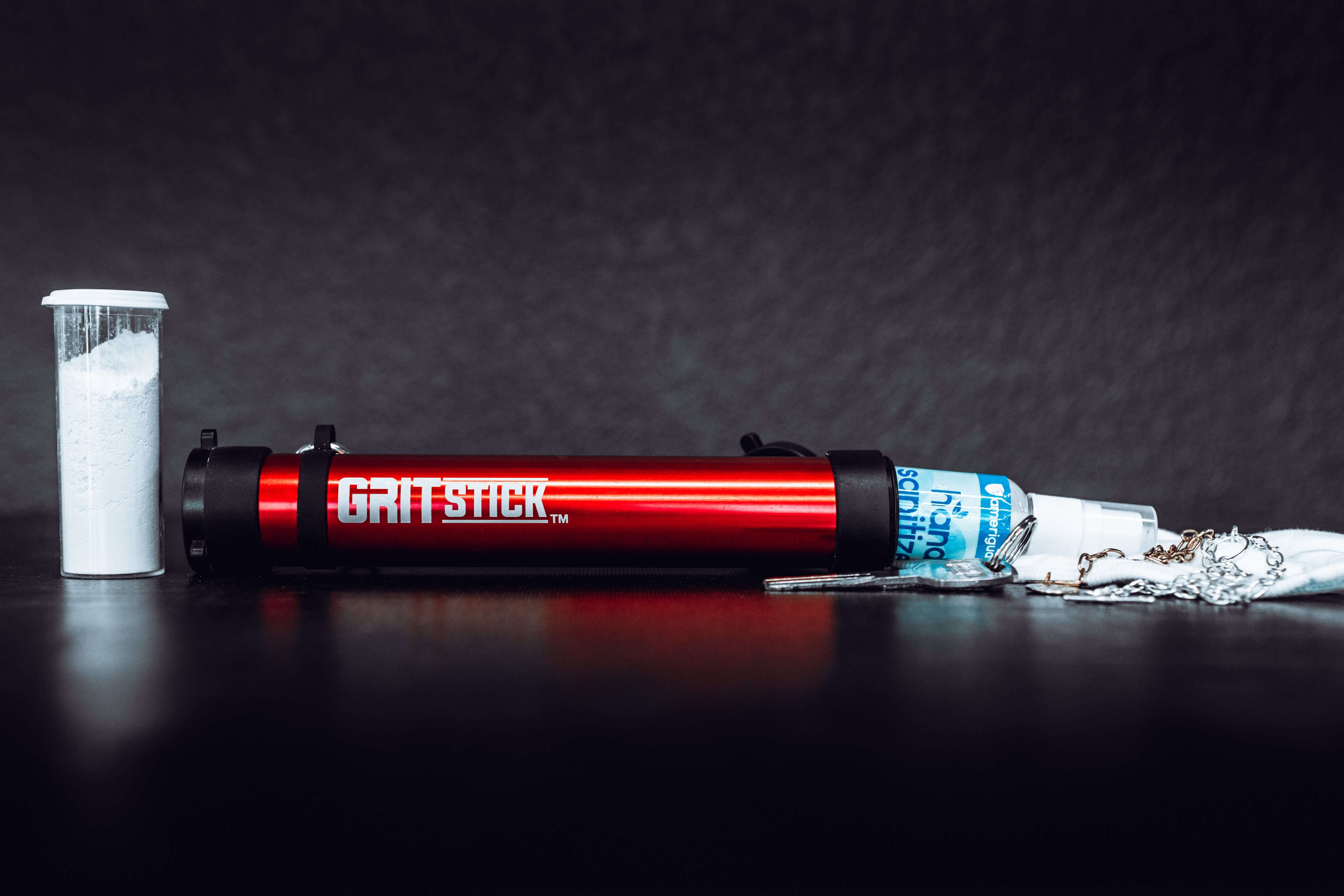 THE GRITSTICK - Portable chalk dispenser